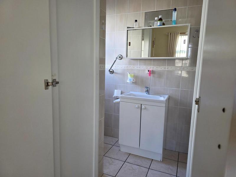 3 Bedroom Property for Sale in Franskraal Western Cape